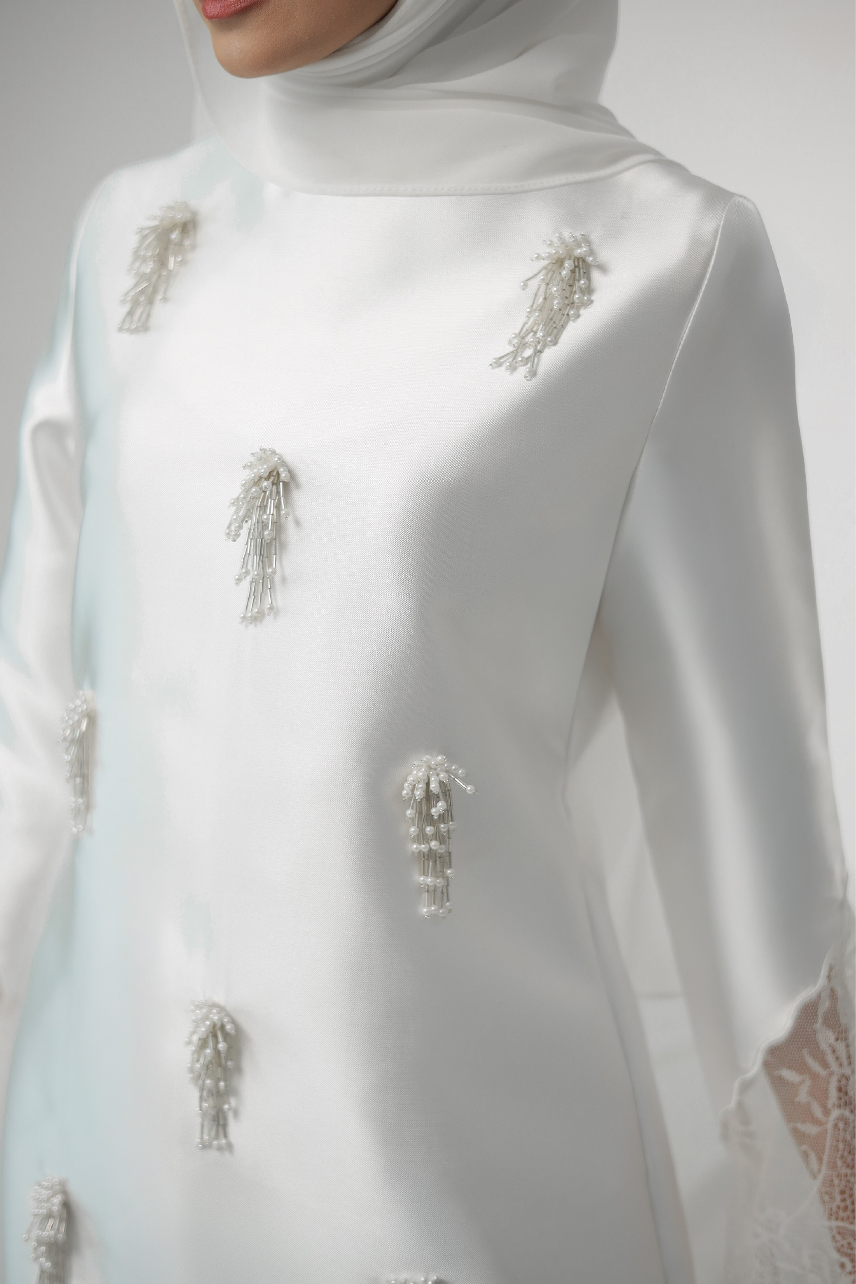 ELAYA IN PEARL WHITE