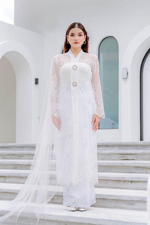 DELINA IN VIVID WHITE(FREE VEIL/BROOCH)