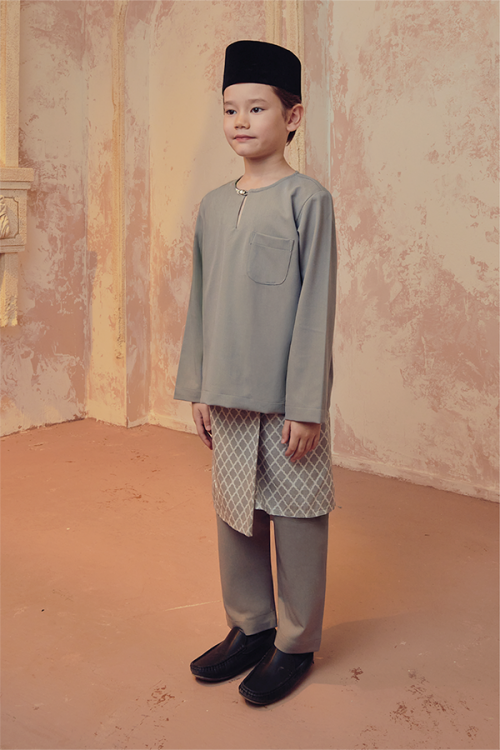 EUSOF KIDS IN DUSTY GREY