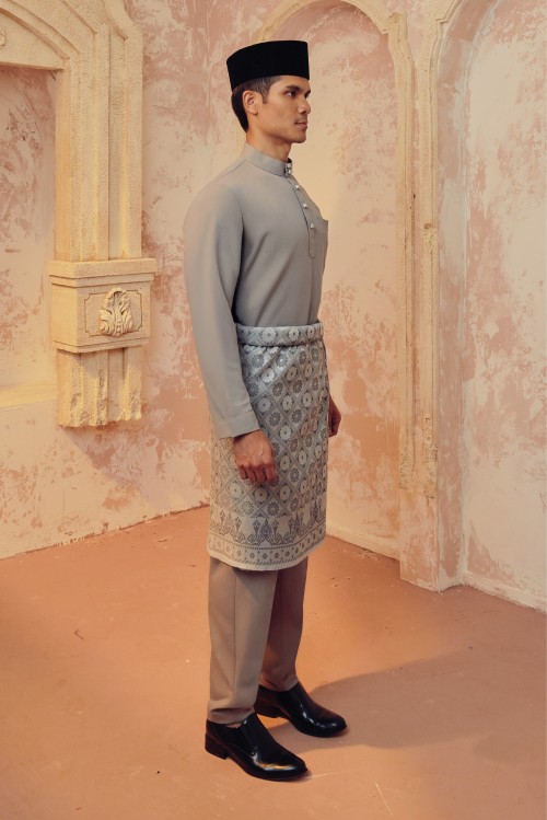 EUSOF IN DUSTY GREY