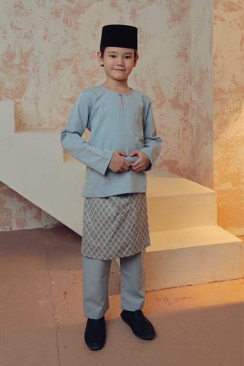 EUSOF KIDS IN POWDER BLUE